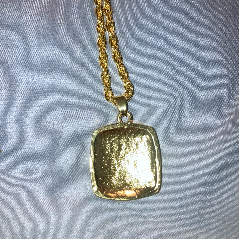 Pittsburgh Steelers Gold-Tone Women's Pendant Necklace - Picture 4 of 4